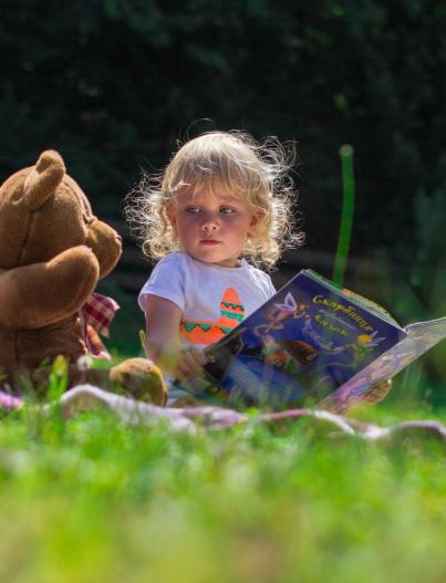 Lecture au jardin